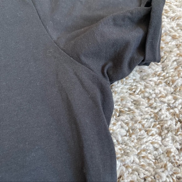 Gymshark black Tee with Neon Graphic - Picture 3 of 6